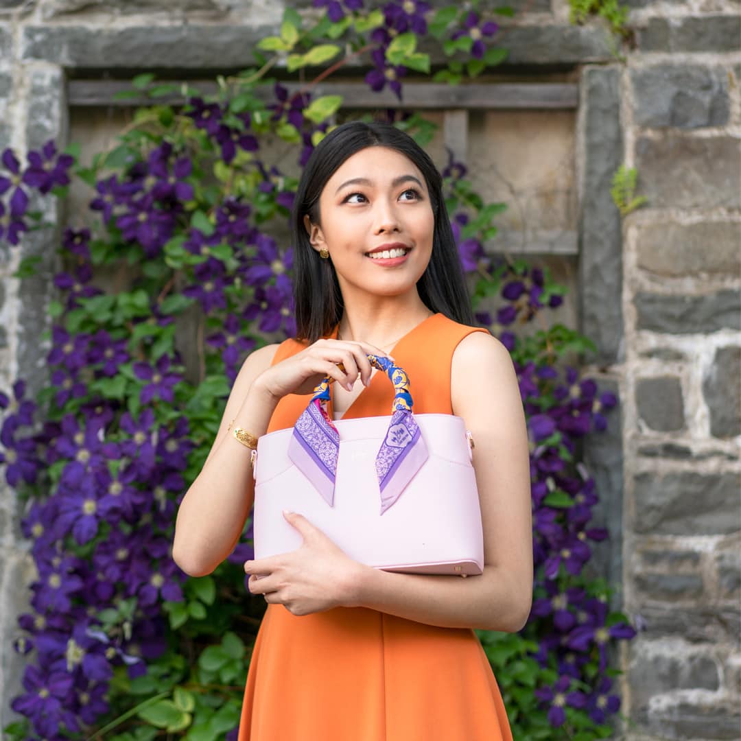 Tang Dynasty Grace Cross Body Bag  - Blush-Pink - model | Shen Yun Shop